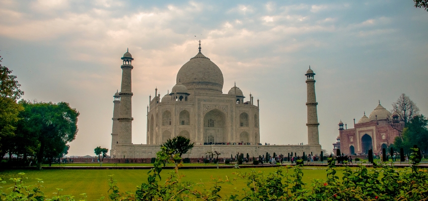 qutub-minar