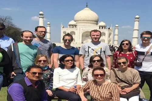 a-treatise-on-tour-guide